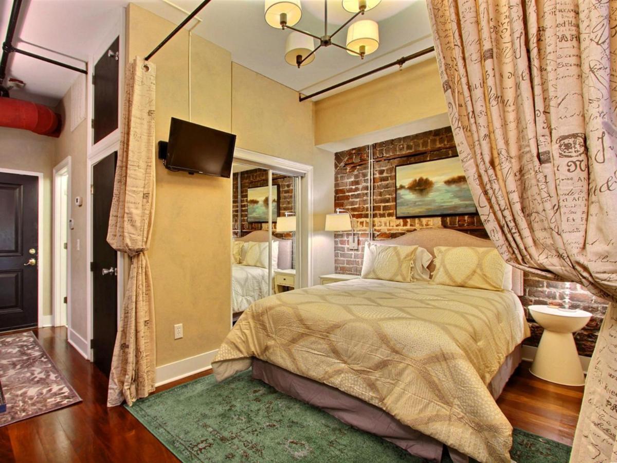 Soho Suite Savannah Exteriör bild